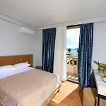 Ulcas Guest Huse