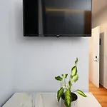 Ulcas Guest Huse Bed & Breakfast Vlore