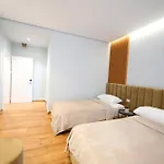 Ulcas Guest Huse Vlore
