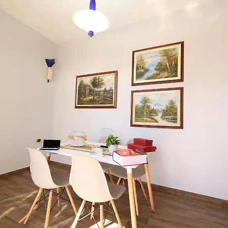 Ulcas Guest Huse *
