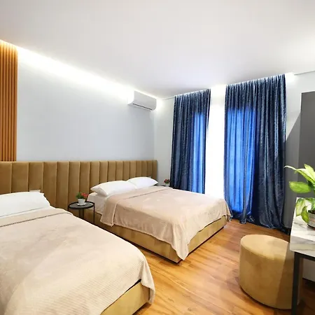 Ulcas Guest Huse Wlora